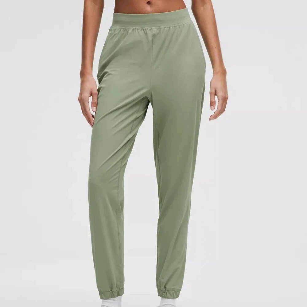NWT Lululemon Adapted State HR Jogger Regular Sz 2 Green
